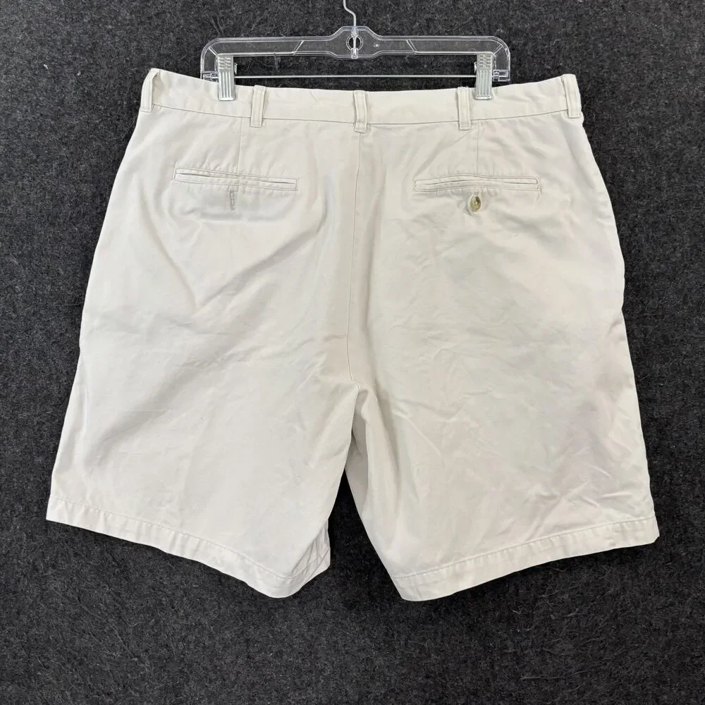 Columbia Shorts Men's 38 White Pleated 8